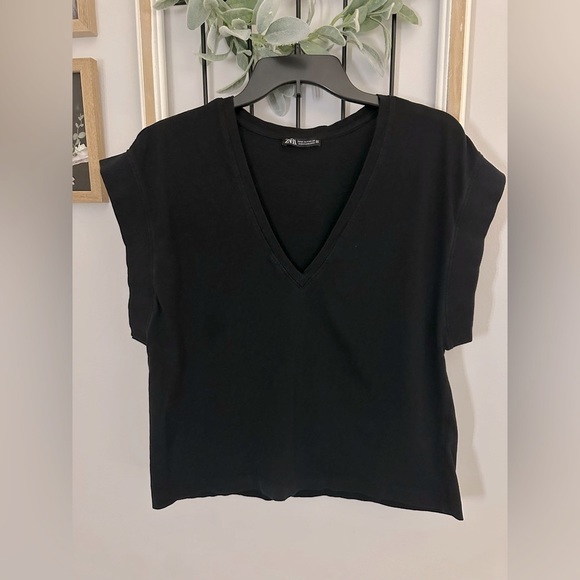 Zara Tops - Zara - Black Muscle Tee